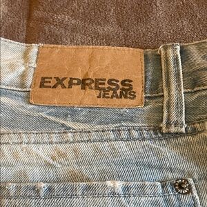 Express Denim with Light Blue Hue